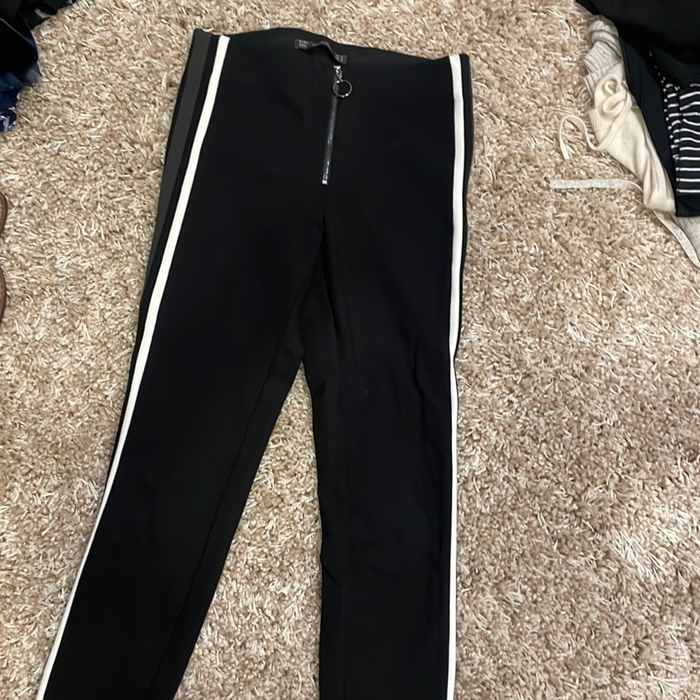 Zara legging with stripe detail